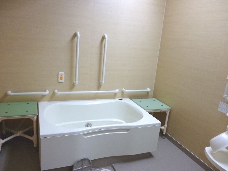 老人ホーム入浴入居者