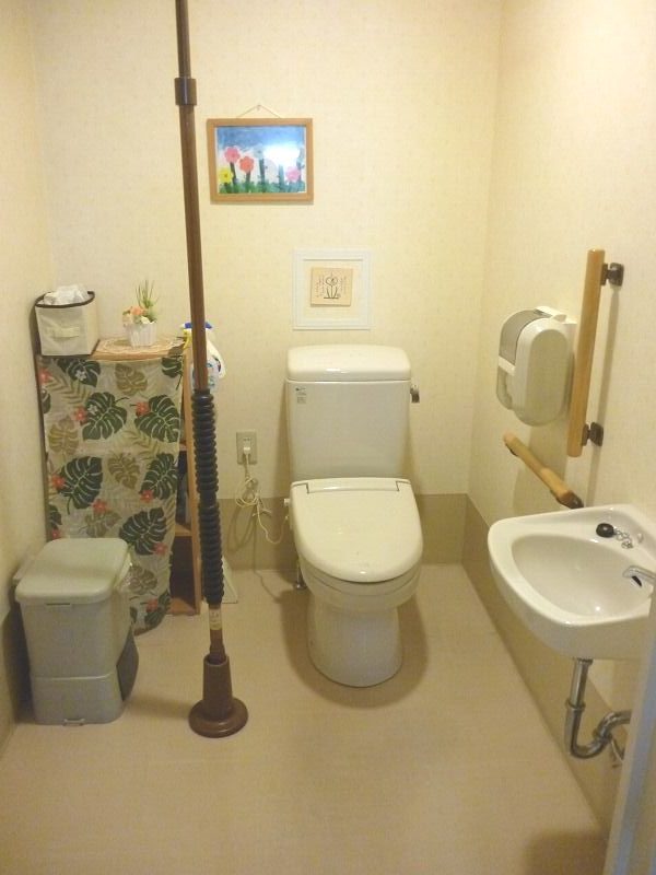 老人ホーム居室トイレ