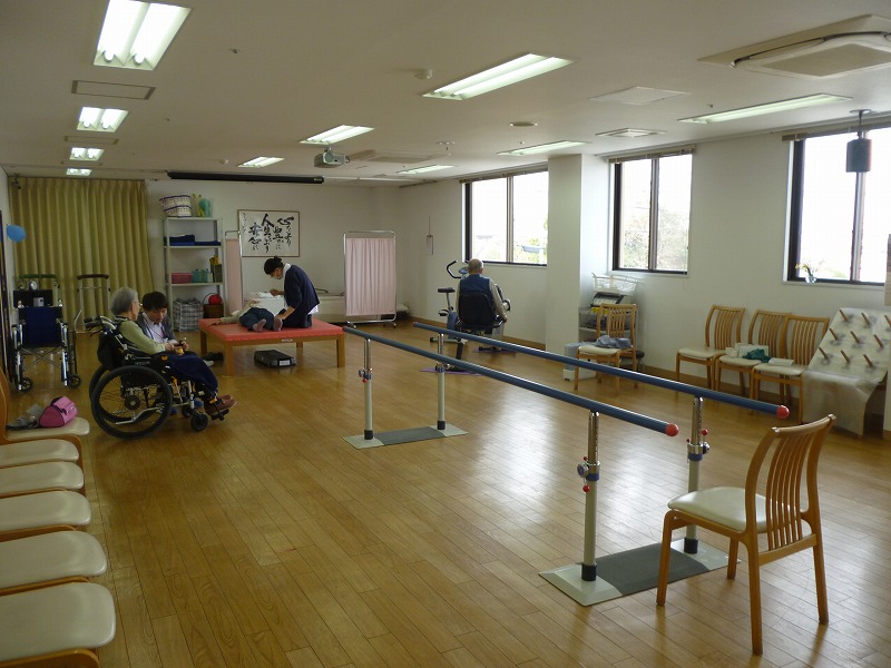 老人ホーム機能訓練室